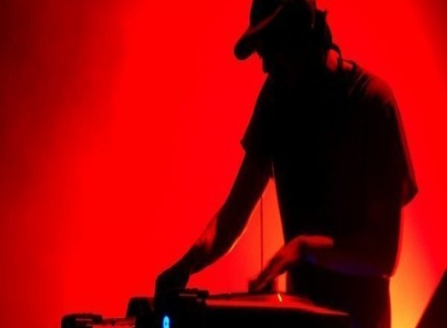 Beats By DeoGee at Pickles Pub