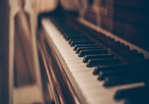 Dueling Pianos Show at Ocean Downs