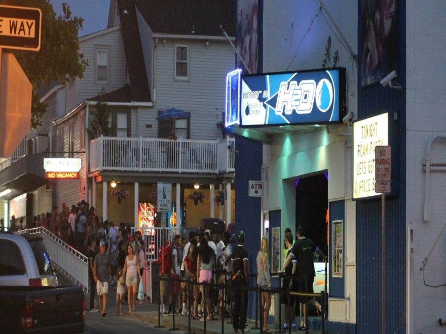 H2O Under 21 Club